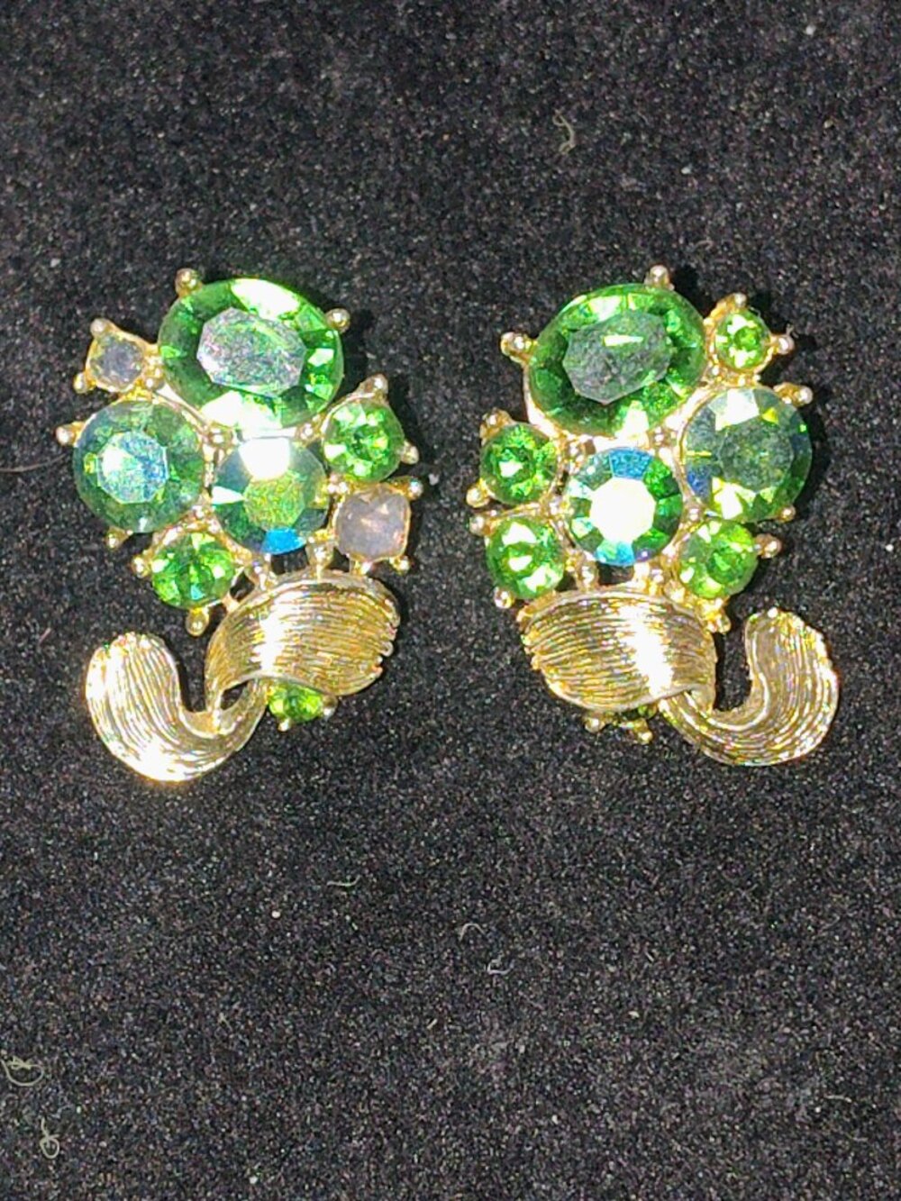 Vintage Green Rhinestone Cluster Earrings – Cornucopia Spray – 1.25"